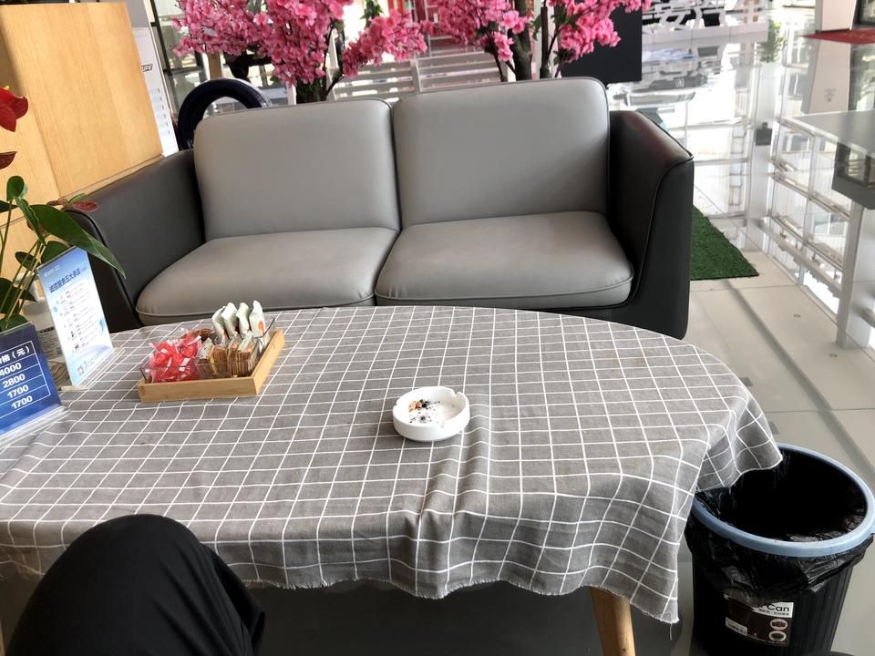 长安CS75 PLUS 二代1.5尊贵13万多的你们怎么谈的？在哪买的，你们告诉我个位置嘛？我这周边怎么都是14多，难搞