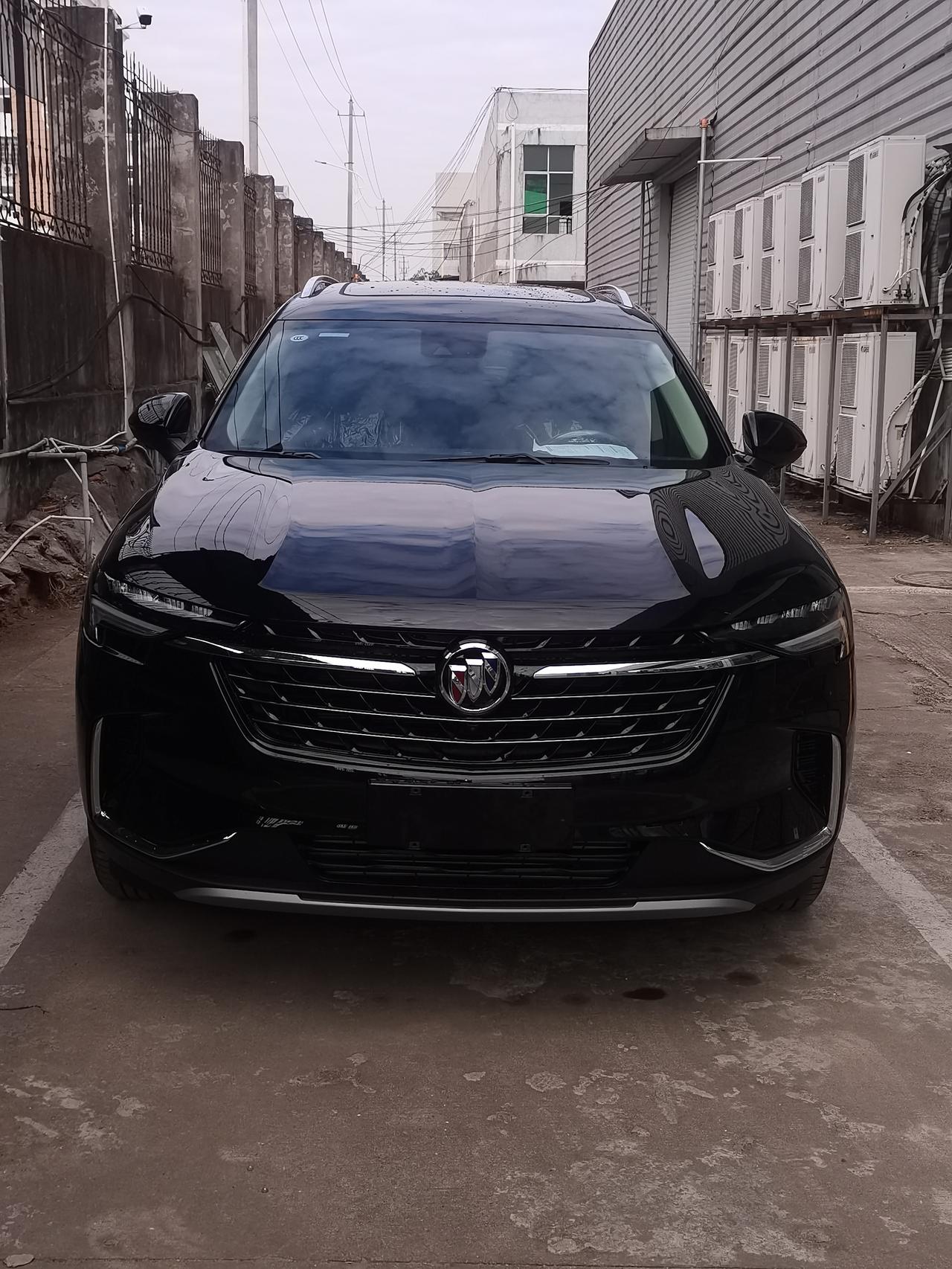 别克昂科威 为什么红灯停车，起步再加油门，转速有3千多转，还不如国产1.5T的提速快，有一些人说这是别克通病，感觉开起来