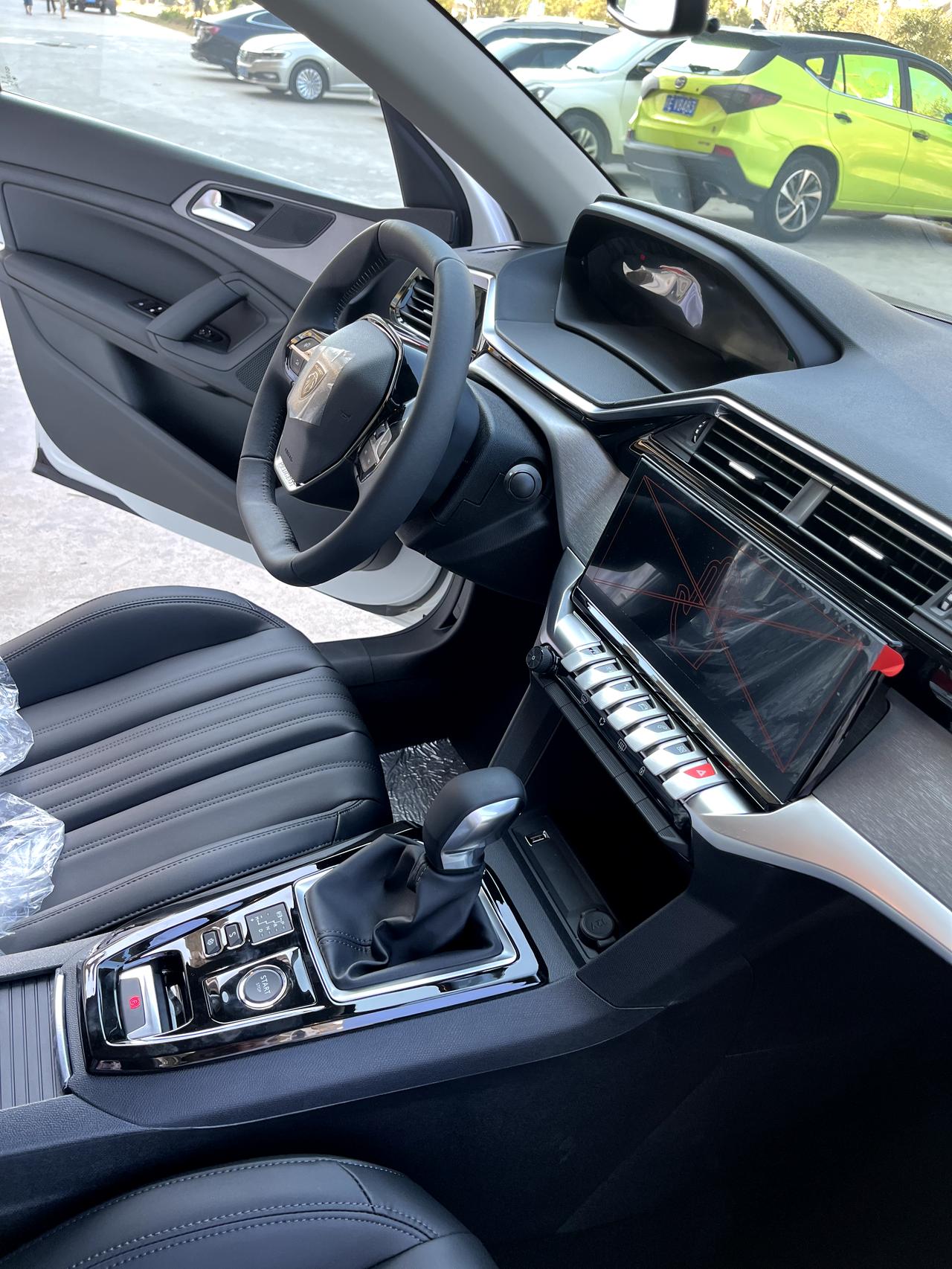 标致408 新408低配如何连接carlife？蓝牙连接试了好几次都不行