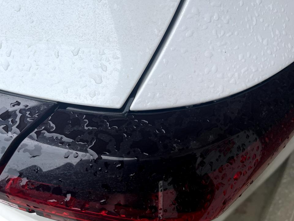 捷途X70 PLUS 各位车主们，你们的车后尾灯这一块缝隙大吗？下雨天雨水会不会渗透进去？