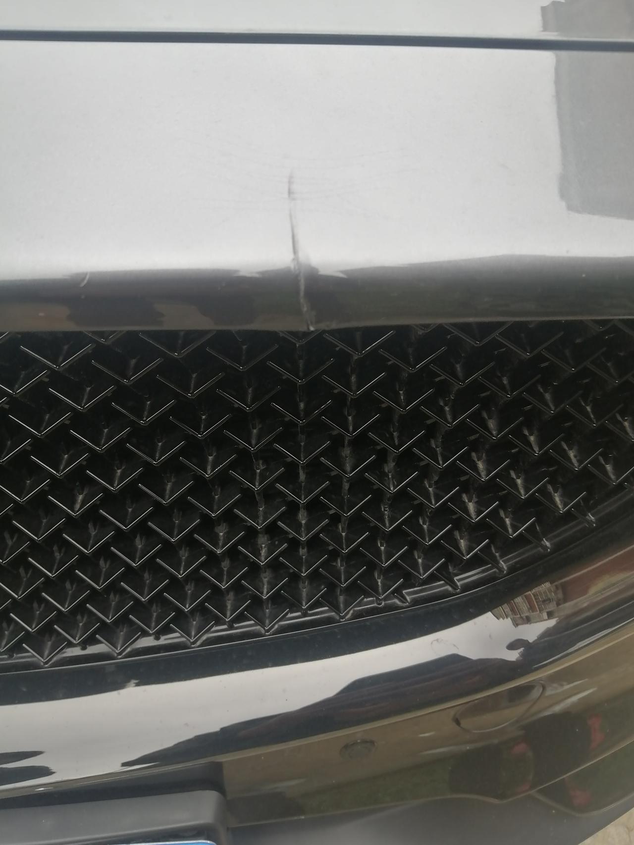 马自达CX-5 您好，请问换这个要多少钱呢？今天被快递小哥倒车撞破了