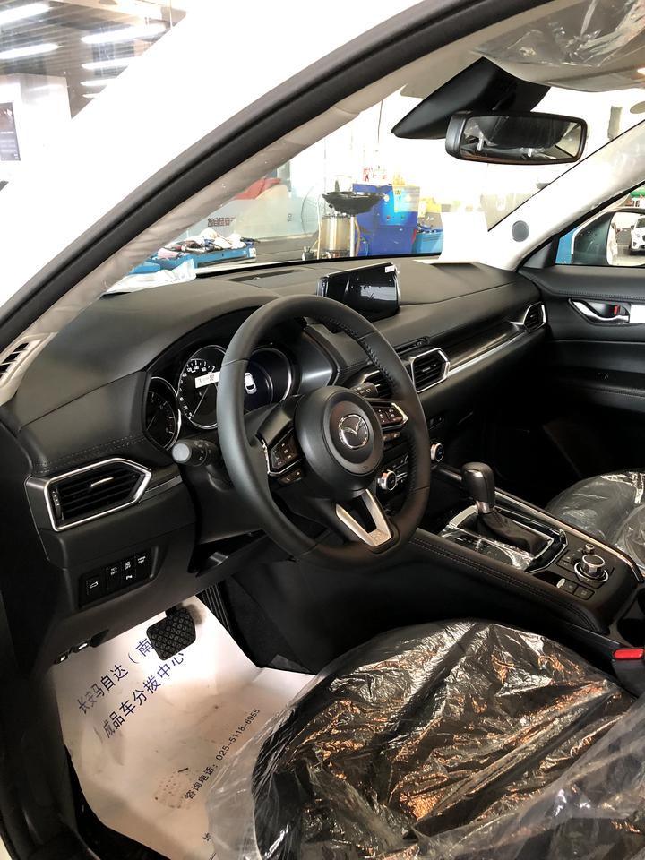 马自达CX-5 21款提车半年多了，倒车预警功能挺好的，我记得以前看到过评测视频介绍说，倒车时如果离障碍物太近驾驶员没有
