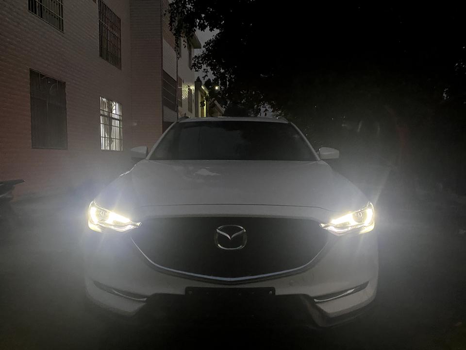 马自达CX-5 兄弟们，杠五白天开自动大灯日间行车灯会自动亮吗？