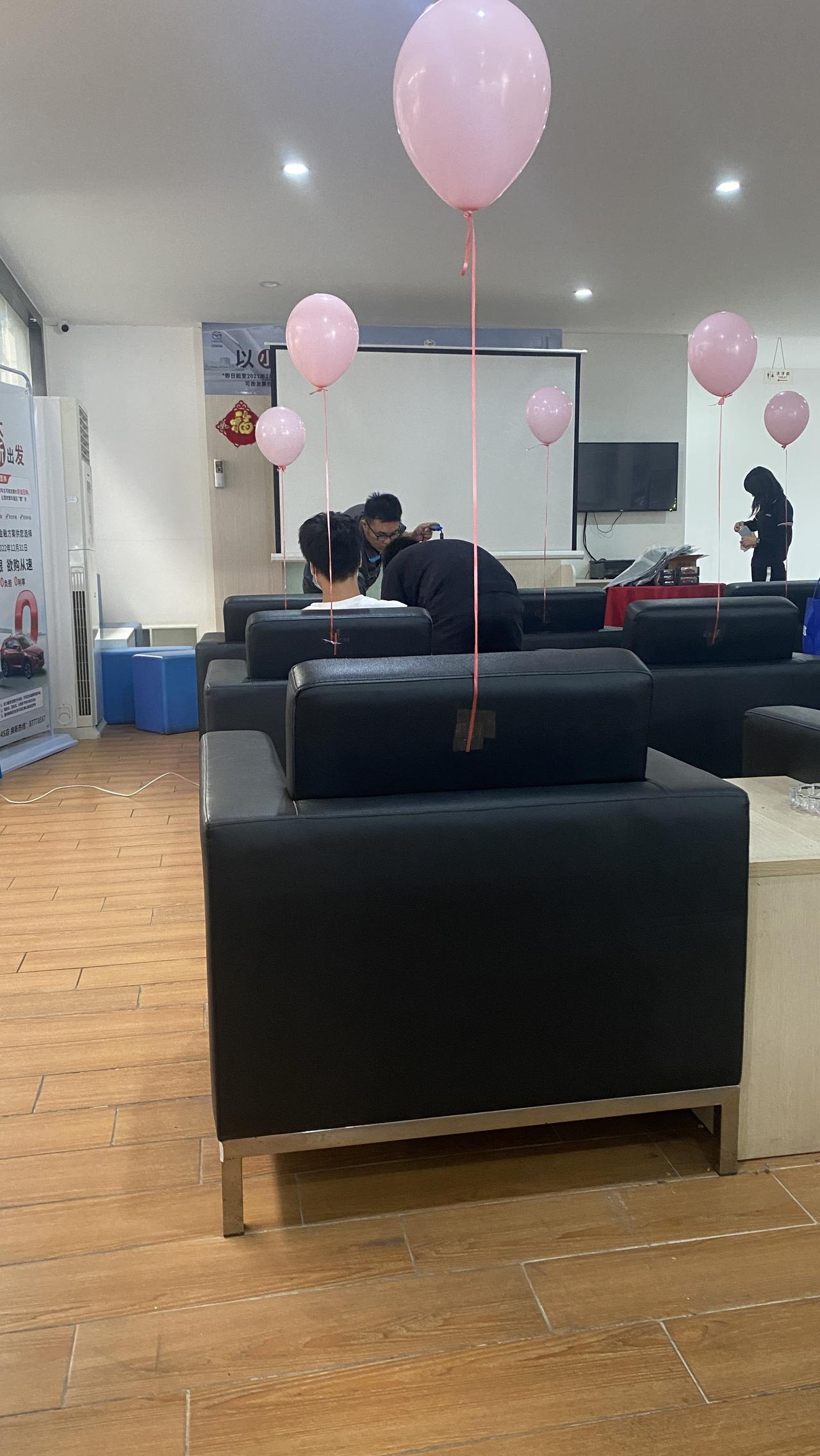 马自达CX-5 今天过来做首保说是免费，首保签字时前台小姐姐拿张单过来说发动机要添加一瓶（磨合剂175）各位大哥有没加过