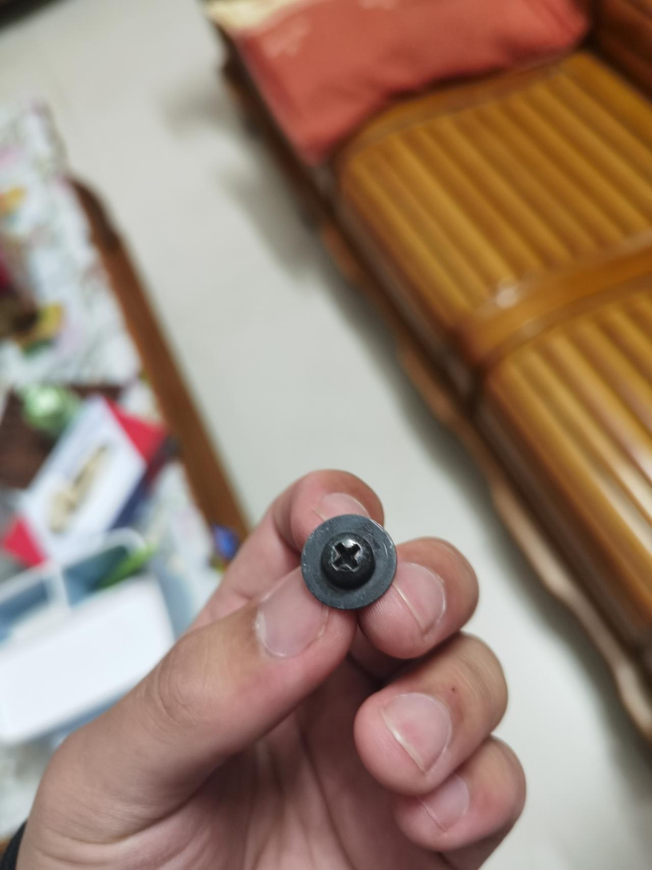 马自达CX-5 这是从哪掉出来的螺丝，很好奇