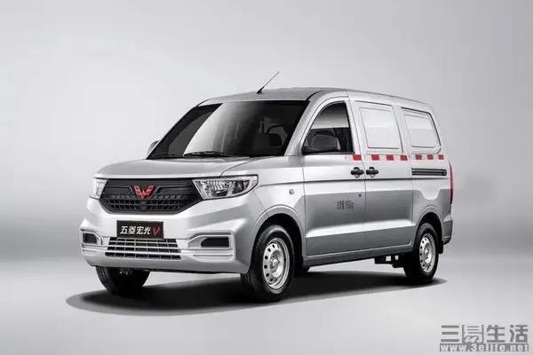 五菱五菱宏光V 想问一下2021款1.5l 封窗版各位车友的入手价格