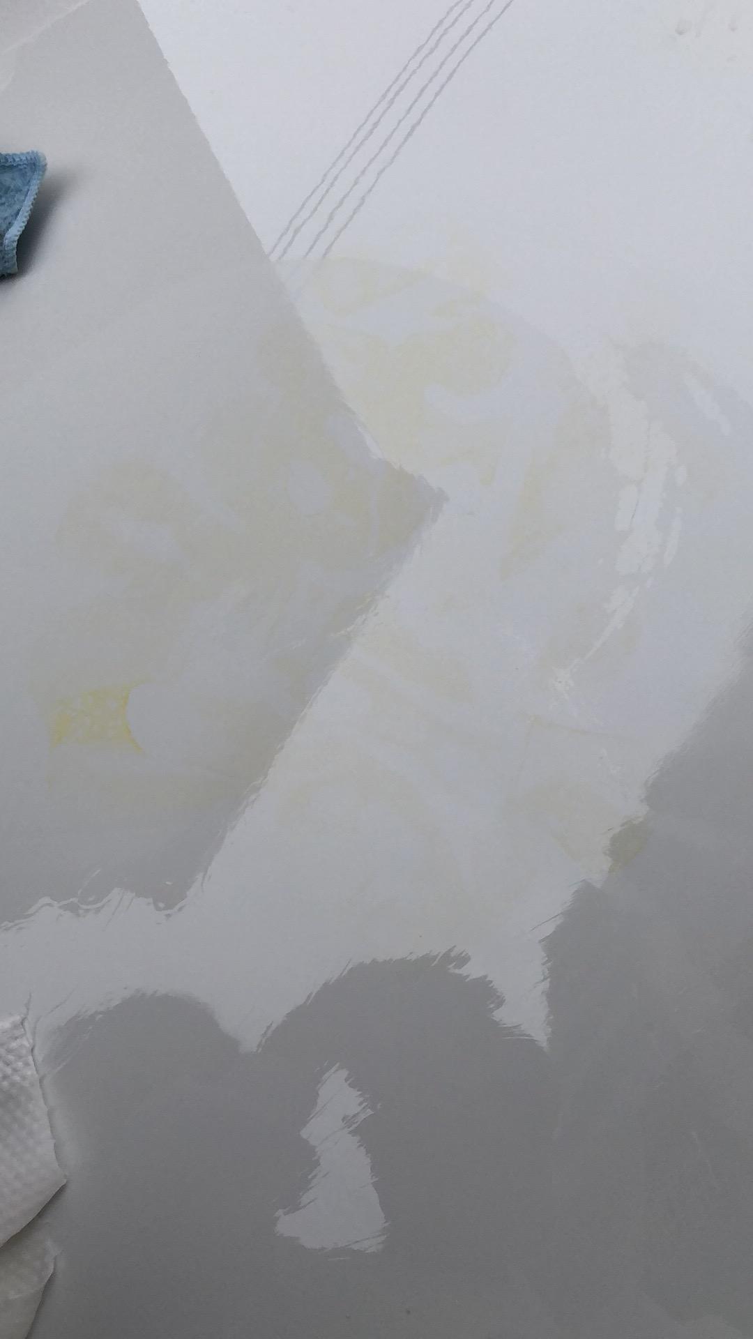 领克03 前车盖结婚贴喜字，机盖温度太高把塑料烫的掉色。请问怎么才能去掉呢？酒精和花露水除胶剂都试过了都没什么用
