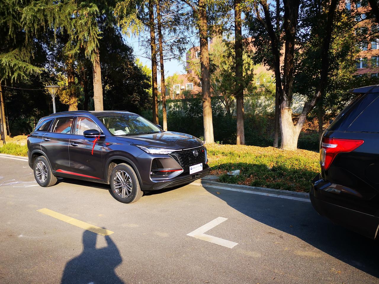 长安CS75 PLUS CS75Plus提车三天就撞了，求指导新车买来不熟悉，由于是新手，才提车三天就直接刮到了路边比亚