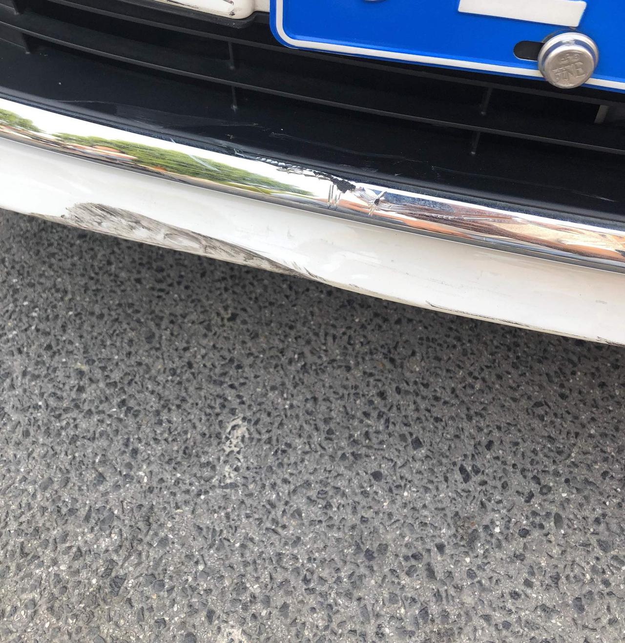 丰田卡罗拉 和电动车发生了碰撞这样的用不用修 4s店说要换前保险杠