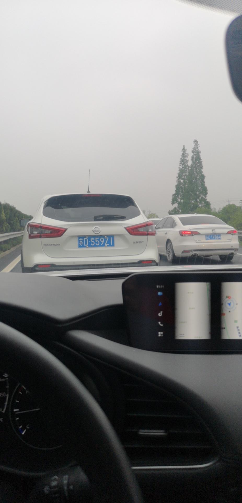 马自达3 昂克赛拉 厂家送的三年用车无忧，连首保送了6次保养，这就是基础保养吗？要工时费吗？空滤，机滤也是免费的吗，圈里