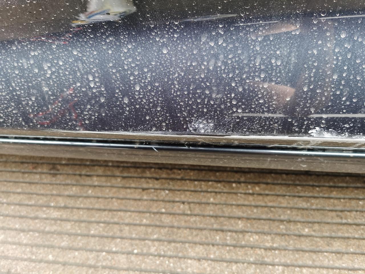 别克君威 新车剐蹭到底漆，补漆要多少钱