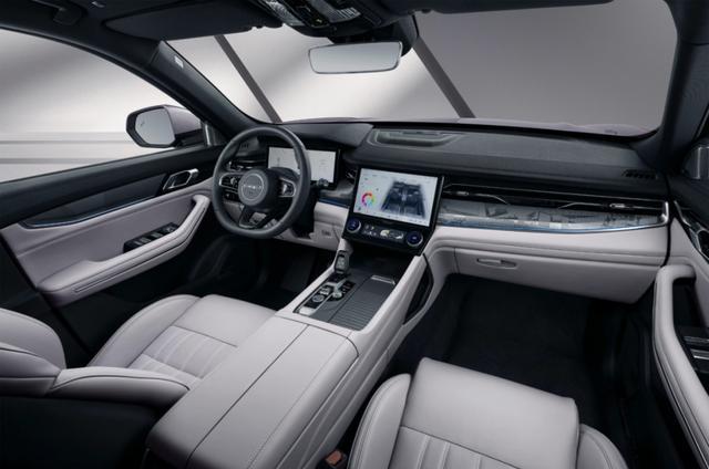 领克09 PHEV 领克09emp远航版值不值得买？去年10月31号下定了09phev ultra顶配＋空悬，得知今年会