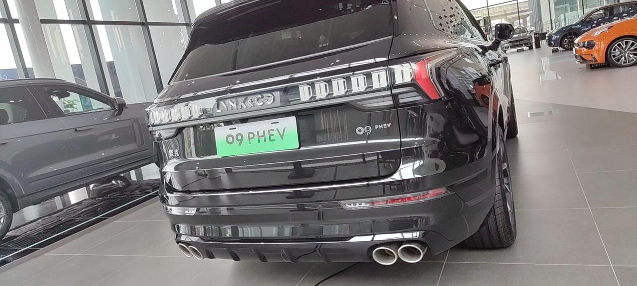 领克09 PHEV 有没有人吐槽后转向灯的，太不协调了，订车之后才发现，有点后悔了