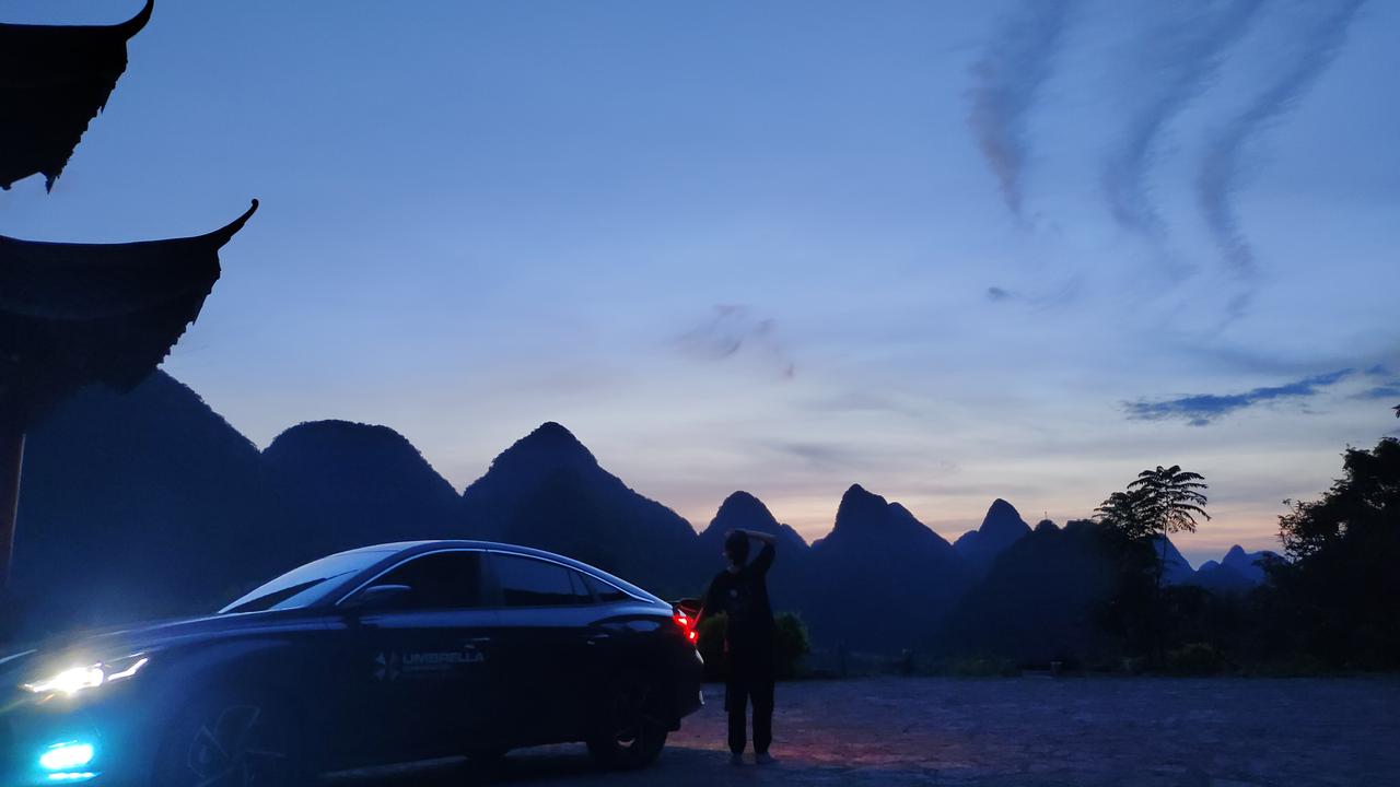 名爵5双离合变速箱问题各位双离合车主低速切档的时候会不会有声音？就是堵车跟车的时候一脚油门一脚刹车，速度降下来了然后再踩