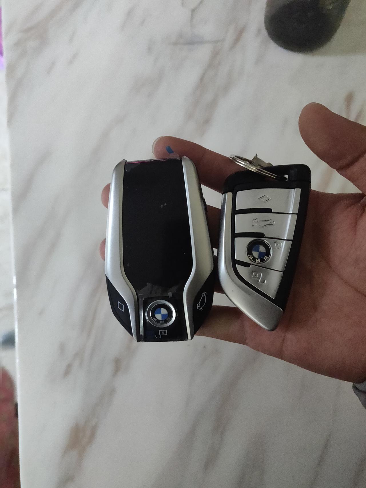 宝马X5(进口) 新款宝马x5 40i 运动套装 这车无钥匙进入（舒适进入）为什么只能配对一把钥匙？两把只要有一把配对学