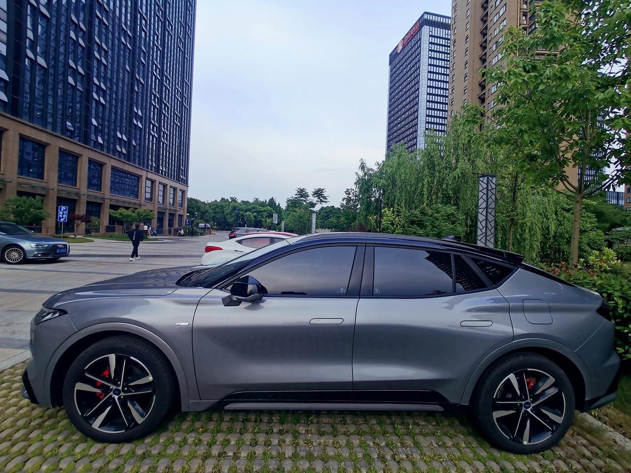 福特EVOS 请问需要踩到2500转么，我恐怕买车回来就体验过一次，基本上1800以内够用了，但是我好想体验他的加速啊