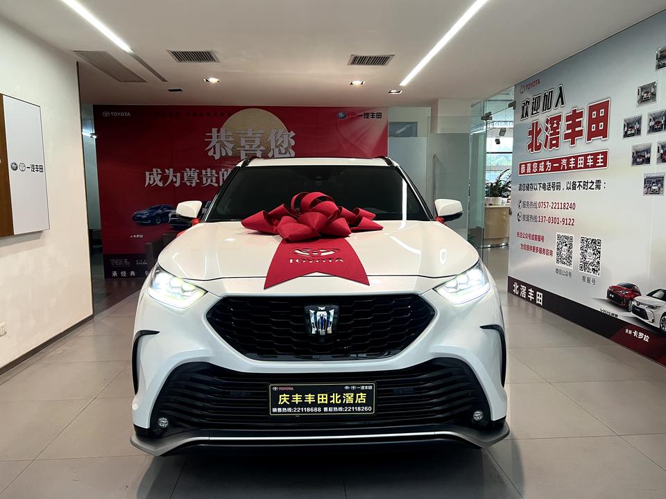 丰田皇冠陆放 请教下各位车友，陆放旗舰版这个车支持无线carlife吗，可以的话该怎么连接