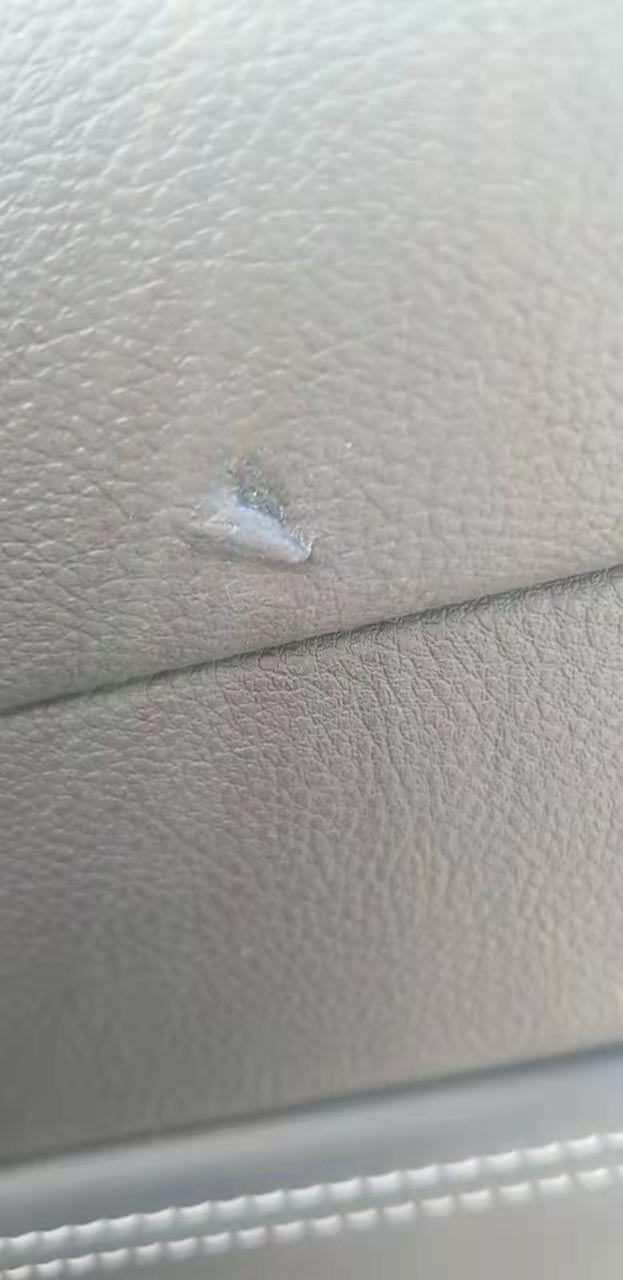 林肯冒险家 抬东西 捅个洞 心疼，怎么补救？