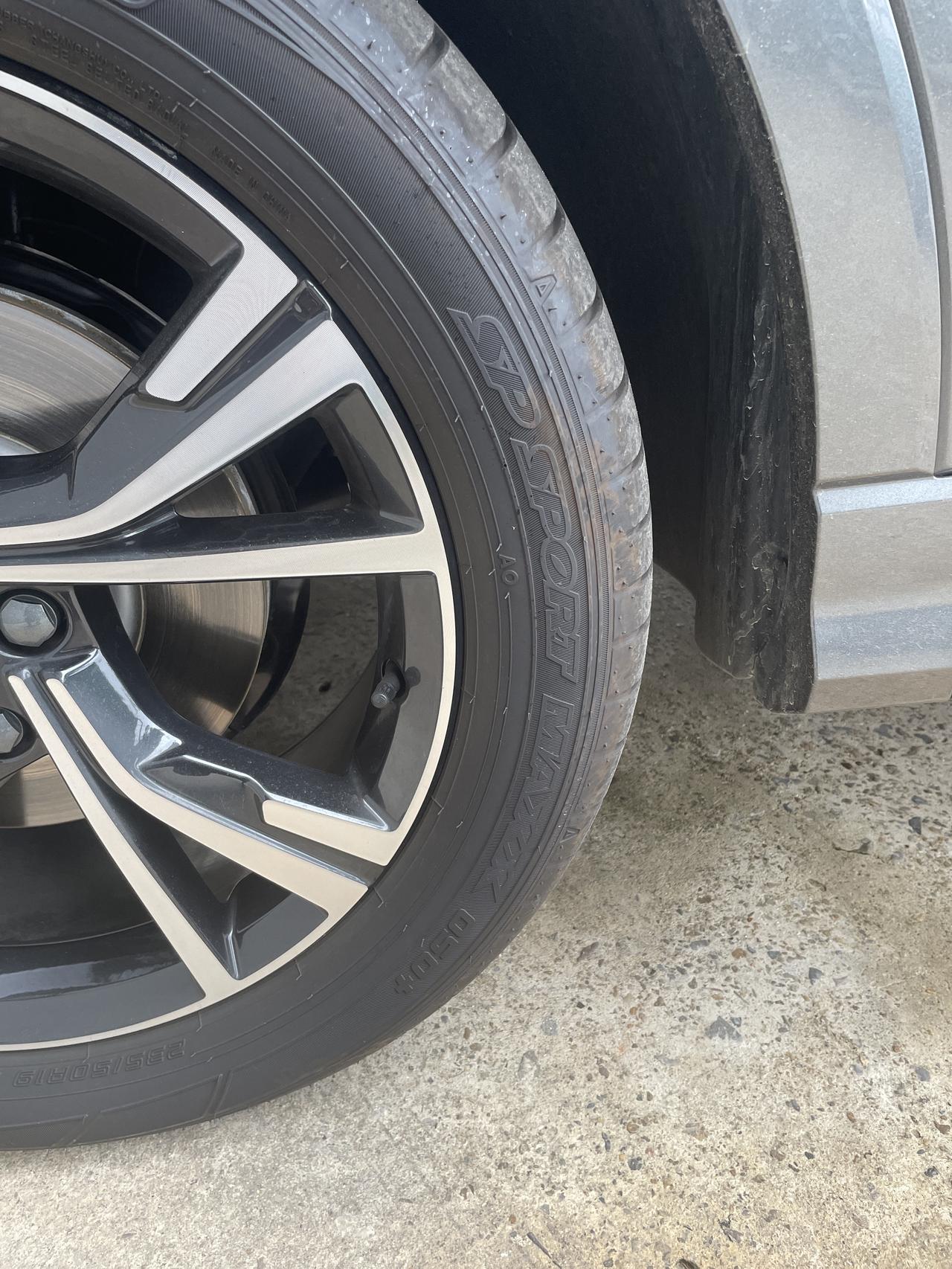 奥迪Q3 Sportback 你们q3sp出场都是啥轮胎