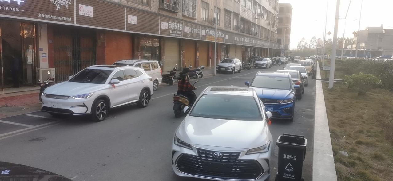 比亚迪宋PLUS DM-i 烂大街了