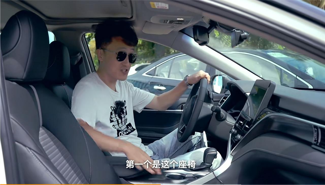 有身高1.85的凯美瑞车主吗？说说你的感受好吗？我，体重220身高1.85，真心喜欢凯美瑞2.5骑士的黑化，也考虑别的车