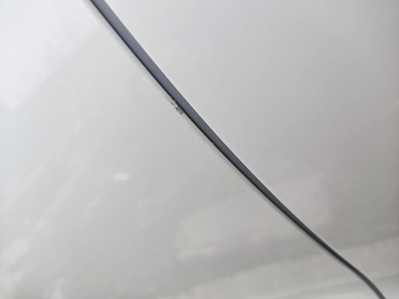 哈弗H6 主驾门这里磕到了要补一下吗