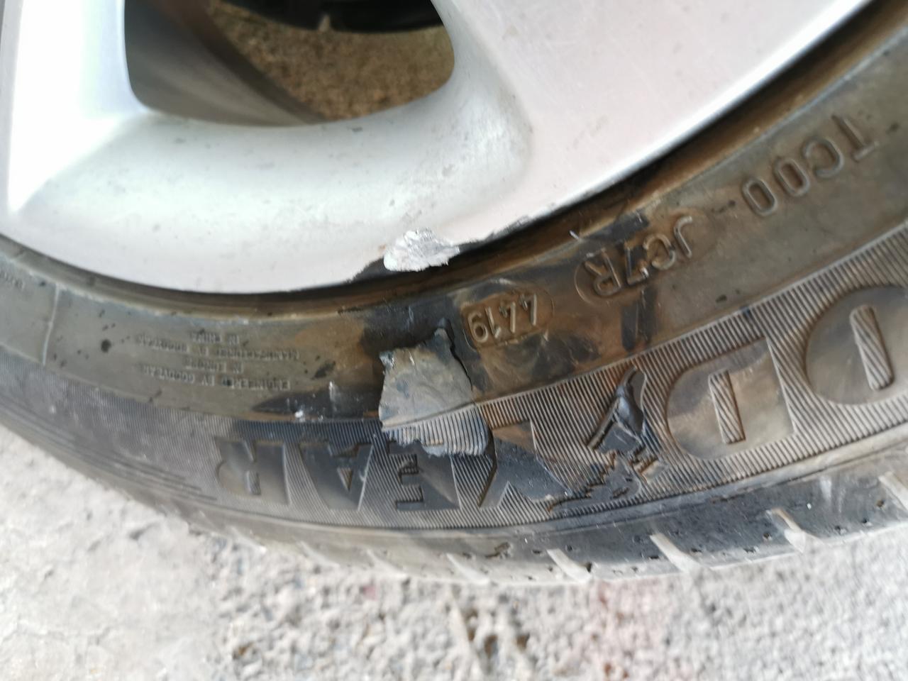 别克君威 请问轮胎轮毂刮这样了，需要去修吗？