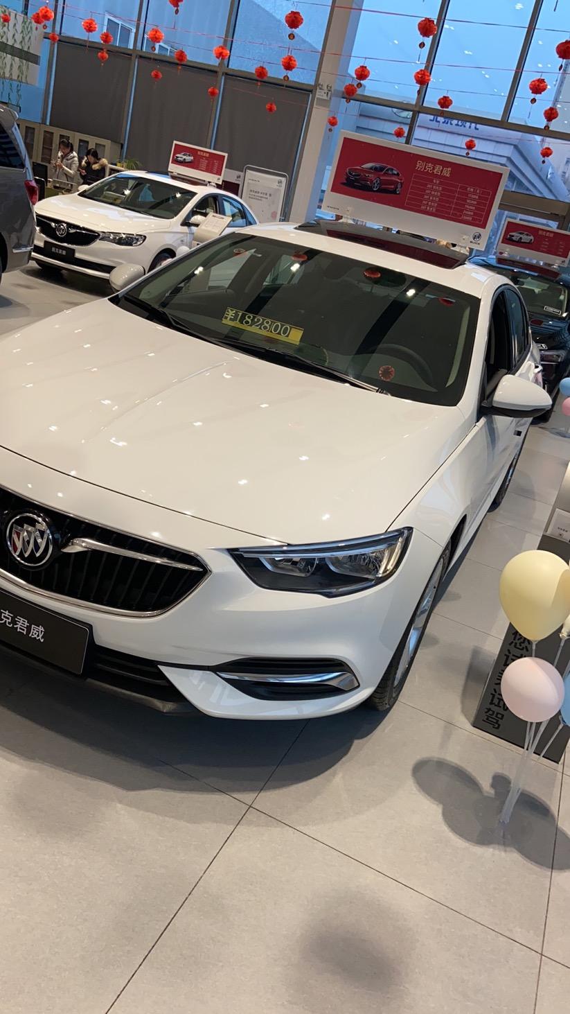 大佬们 问下19款君威 精英的。car play 怎么连接啊。