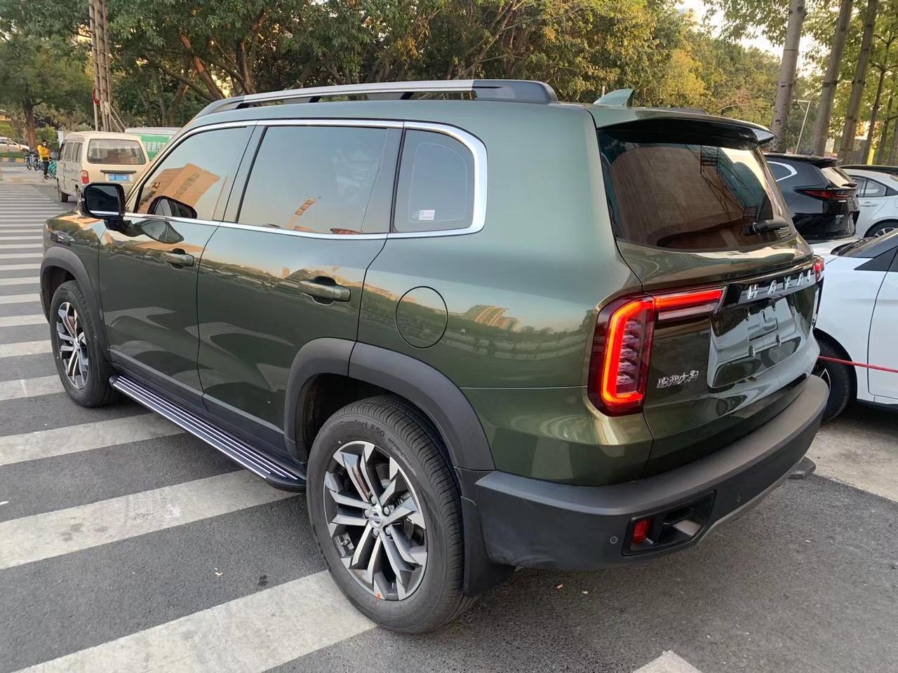 哈弗大狗 想装个后视镜折叠加热 不知道去哪里装得多少钱呀各位大佬们 （绿色是真滴好看）