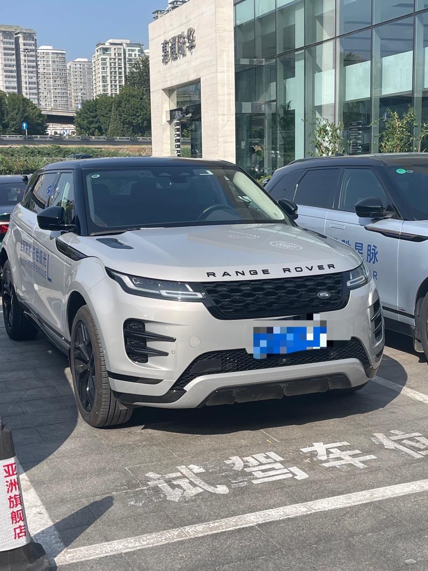 路虎揽胜极光 兄弟们 分期买车 你们月费率都多少啊！