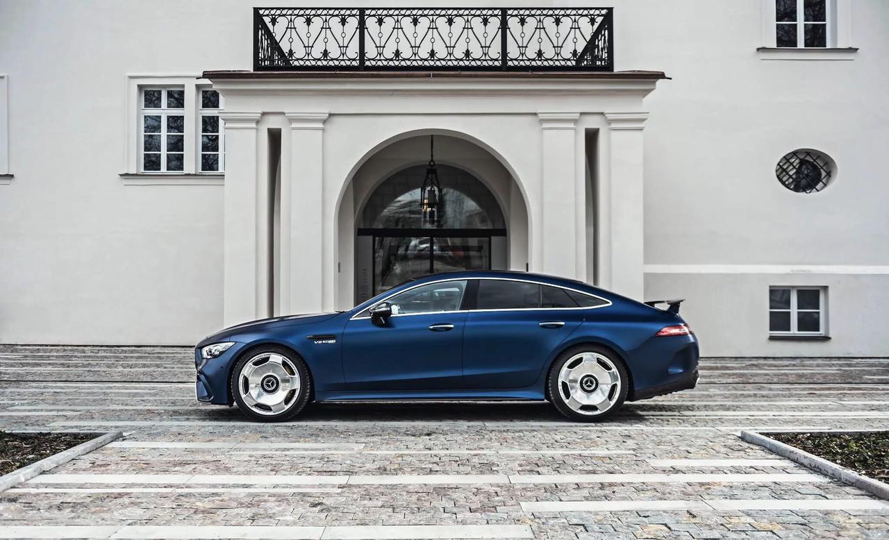 路虎揽胜极光 奔驰 AMG GT63S这个轮毂大家觉得怎么样