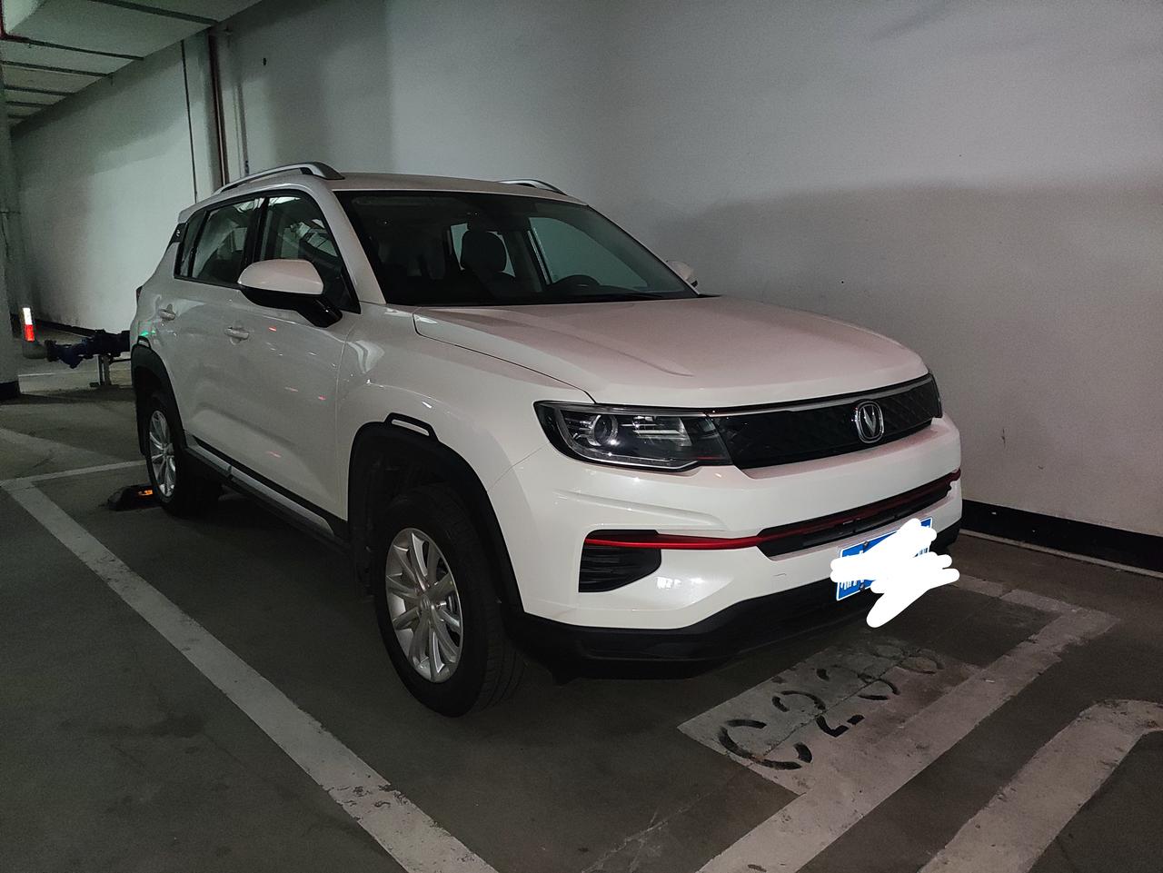 长安CS35 PLUS 手动挡的车友们，你们怠速都是多少转啊？我的怠速是750转，发动机运行10分钟后，不加油怠速抬离合
