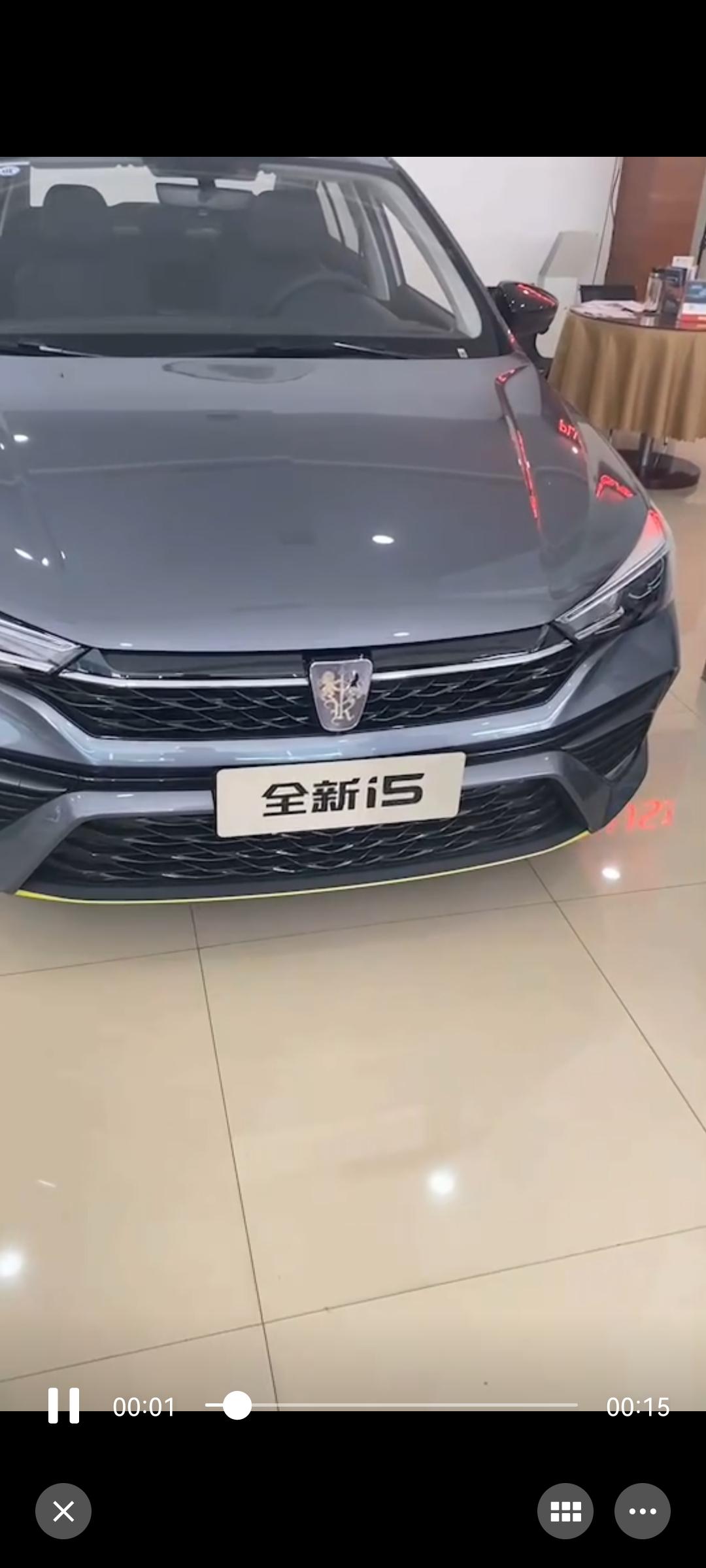 名爵5 名爵五和荣威i5比  那个好点啊    看荣威i5小毛病很多 我都不敢买了    预算9万左右