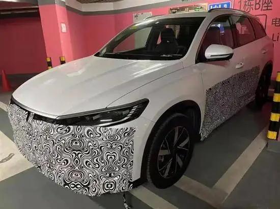 比亚迪护卫舰 07 各位关注比亚迪护卫舰的朋友，本人之前关注宋plus DMI比较多，越是关注多，网友反映的受限和底盘拉