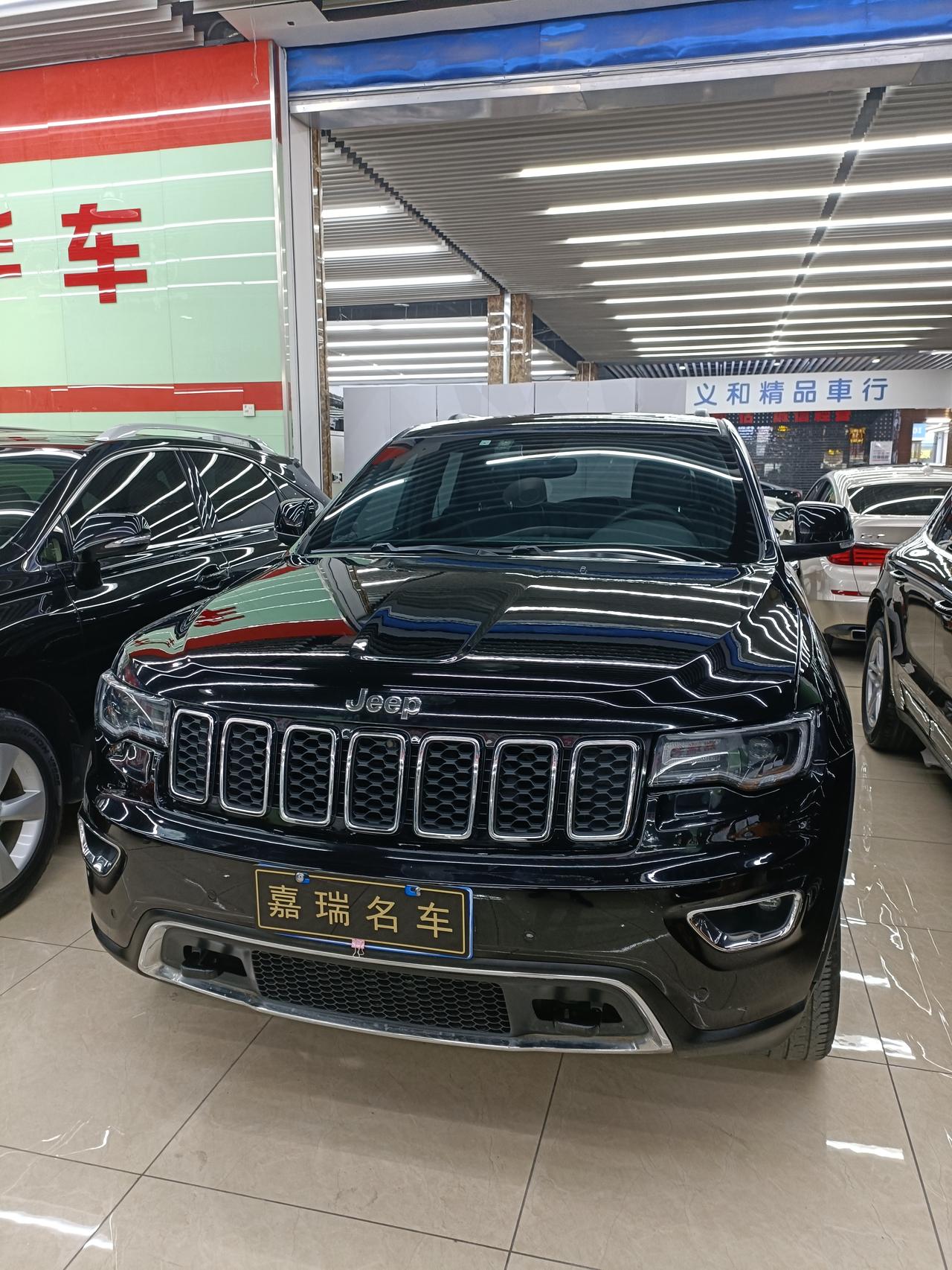 Jeep大切诺基(进口) 今天入手的17年3.0，23万。试驾时感觉动力一般，最后还是交定金了，实在是太喜欢了
