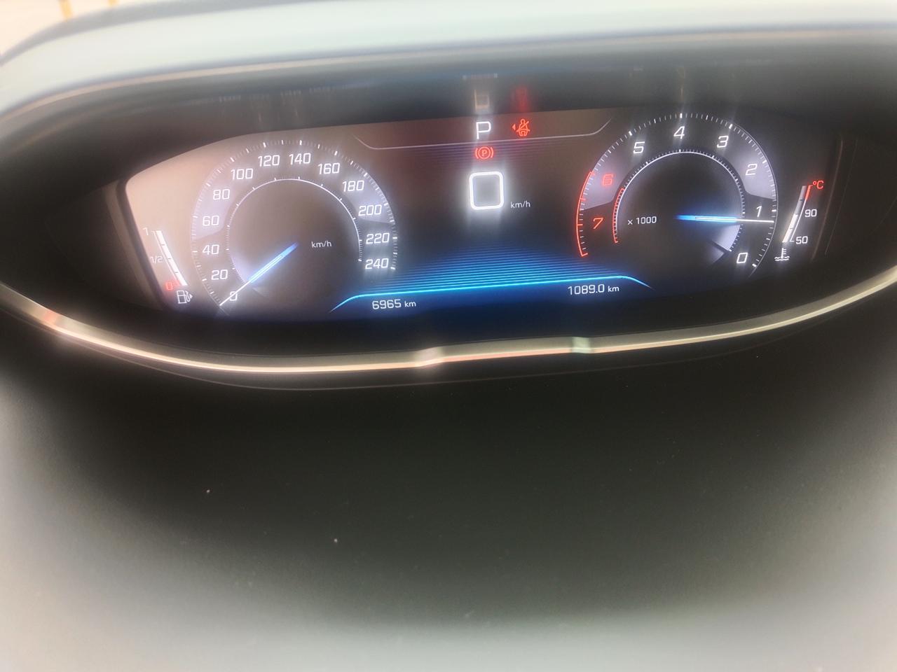 标致4008 现在油耗7345－6965＝380÷401＝0.94     这正常吗