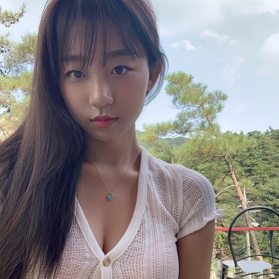 马自达3 昂克赛拉 姐妹们 问一下：我是20206月初提车 2.0质豪，从7月份开始感觉刚启动的时候发动机很响，过一分钟