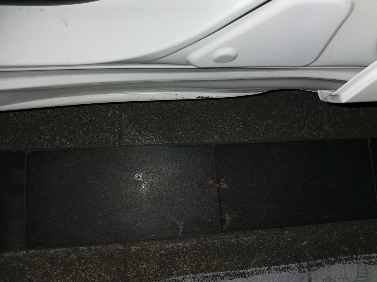 马自达3 昂克赛拉 下裙被石柱怼了，有没有必要切割？钣金修复可以么？