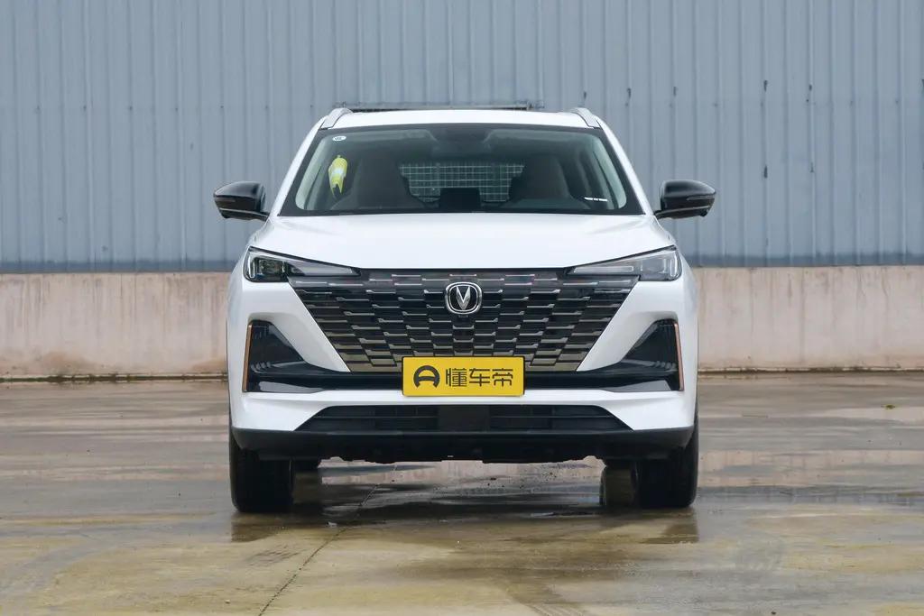 2022款瑞虎8plus五座1.6豪享，2022款哈弗H61.5max,长安cs55plus第二代尊贵版，各位车友，我该