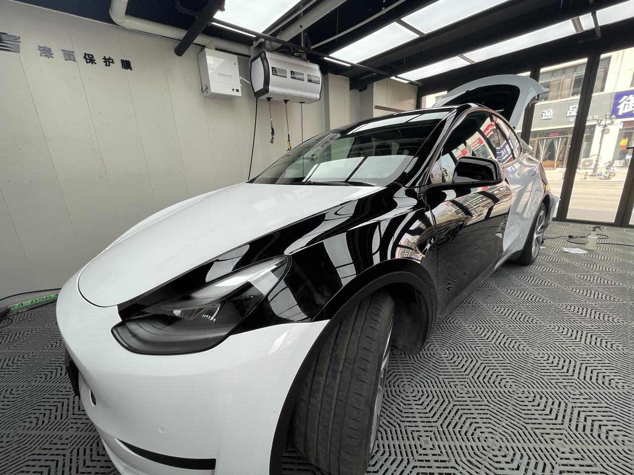 特斯拉Model Y 考虑买个黑色改成白色，行不？