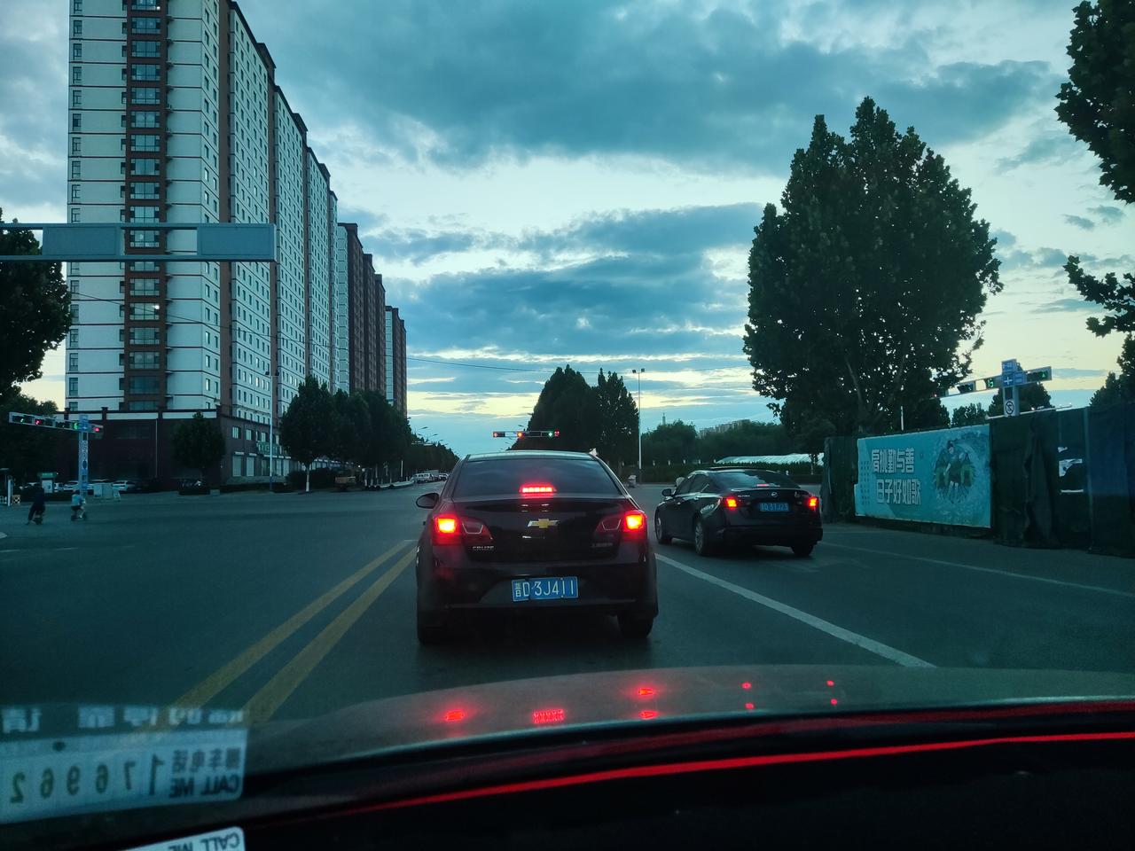 21款逸动尊贵，踩刹车，快停的时候，有滋啦滋啦的异响，两次了？有没有大佬知道什么原因
