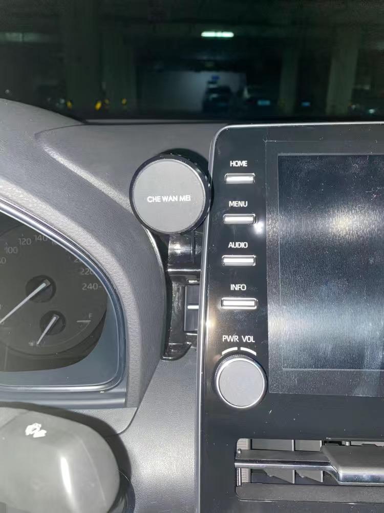 丰田亚洲龙 友友们，CarPlay 盒子效果怎么样啊，推不推荐。现在用手机支架不太方便