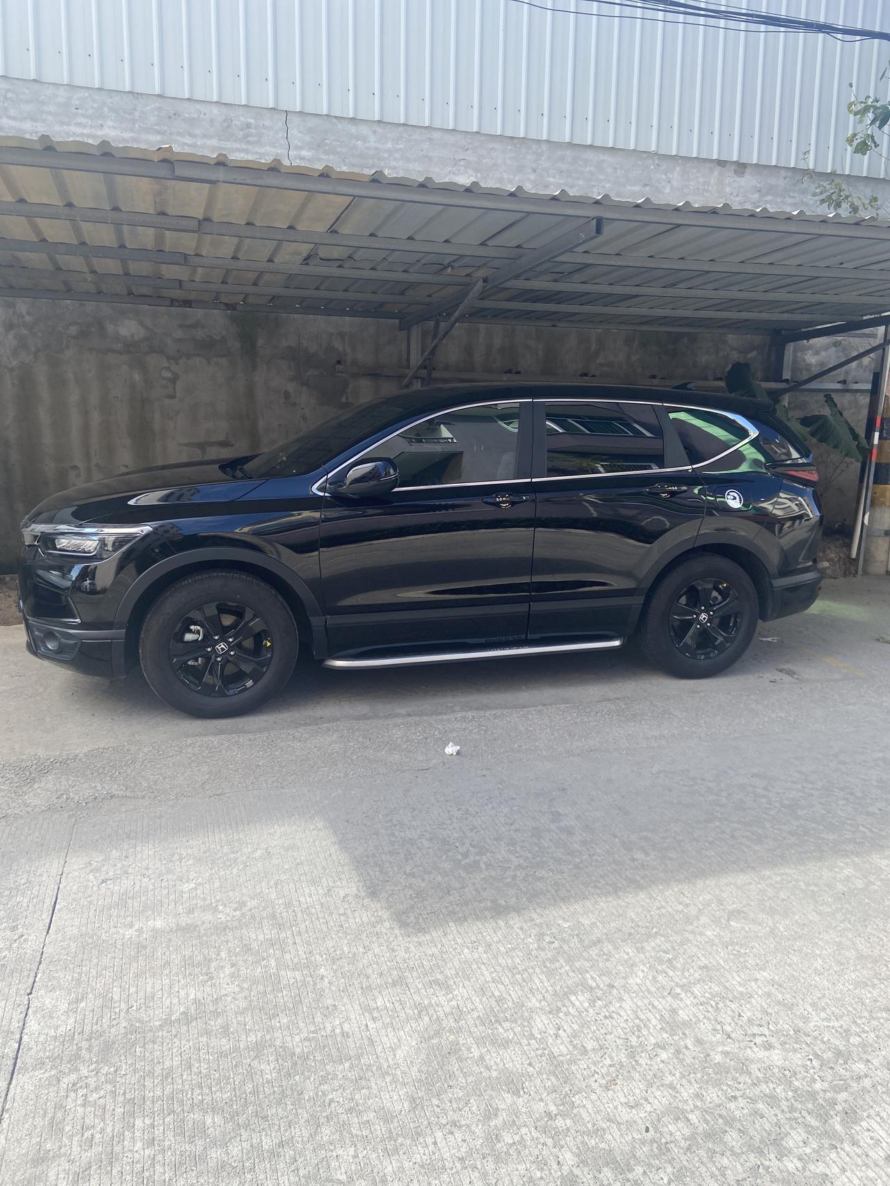 皓影 燃油 豪华，突然发现长按钥匙开锁可以打开全部车窗，但是有个问题，怎么长按锁车键无法关闭全部车窗呢？是我哪里操作有问