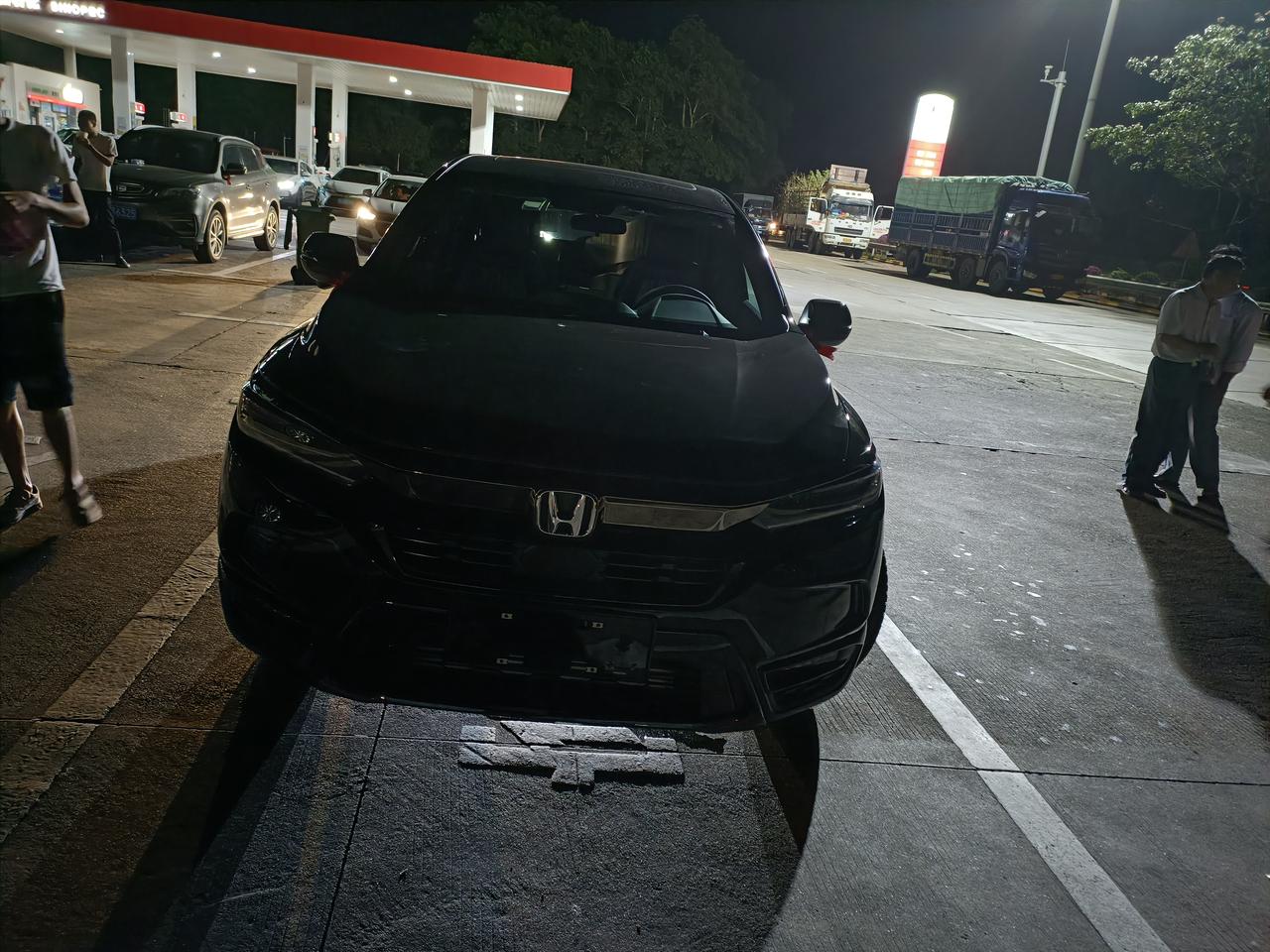 本田皓影 海南，浩影幻夜版 ，燃油的，19号提车，238000贵吗？
