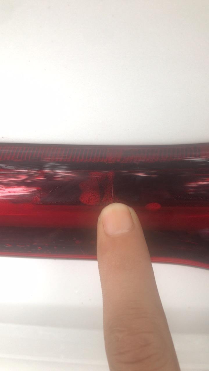 长安逸动 提车一天，就晒裂了