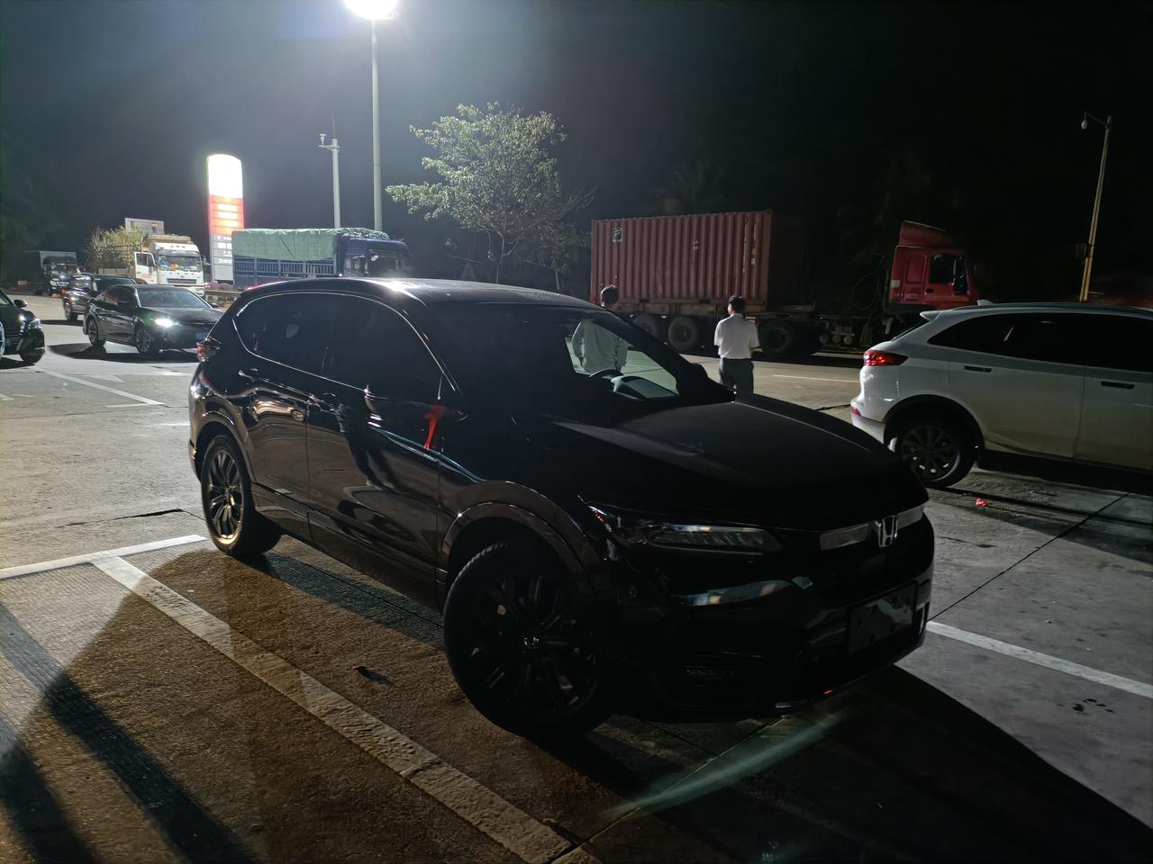本田皓影 海南，浩影幻夜版 ，燃油的，19号提车，238000贵吗？