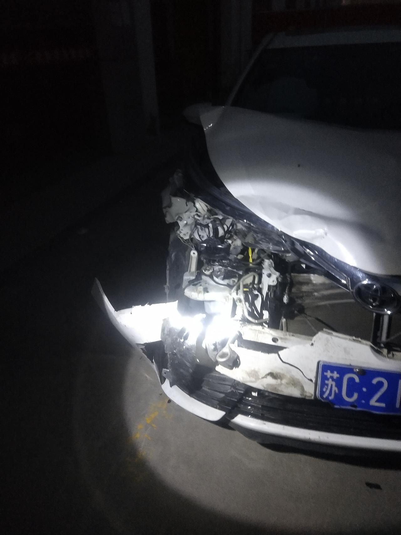 卡罗拉和大众迈腾修好得多少钱