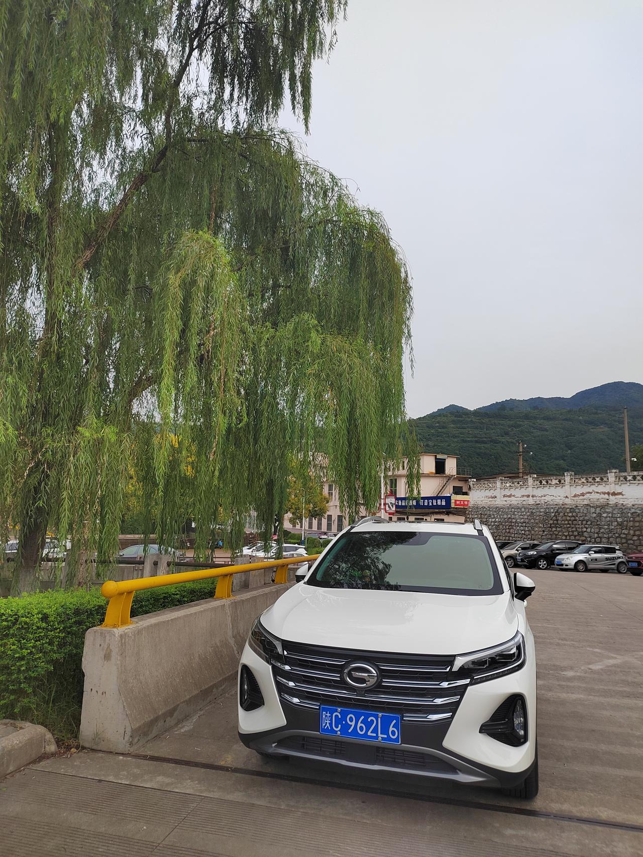 广汽传祺传祺GS4 请问大家，GS4油耗多少，本人新入手，里程三百多公里，10.2个油，高吗？