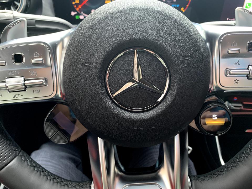 奔驰A级AMG 左边的旋钮不会显示了，可以用。。咋搞。。才1300公里。。