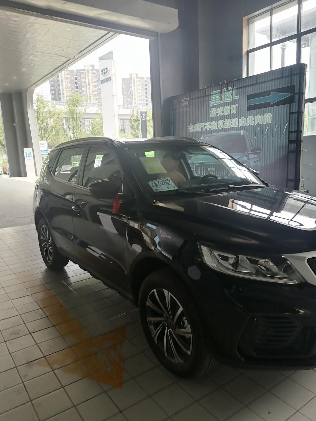 远景X6，2020款亚运版钥匙是不是不能自动开后备箱，车里面也没开后备箱的按键吗？